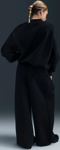 Світшот жіночий Nike SPORTSWEAR TECH FLEECE OVERSIZED CREW-NECK SWEATSHIRT чорний FV8041-010