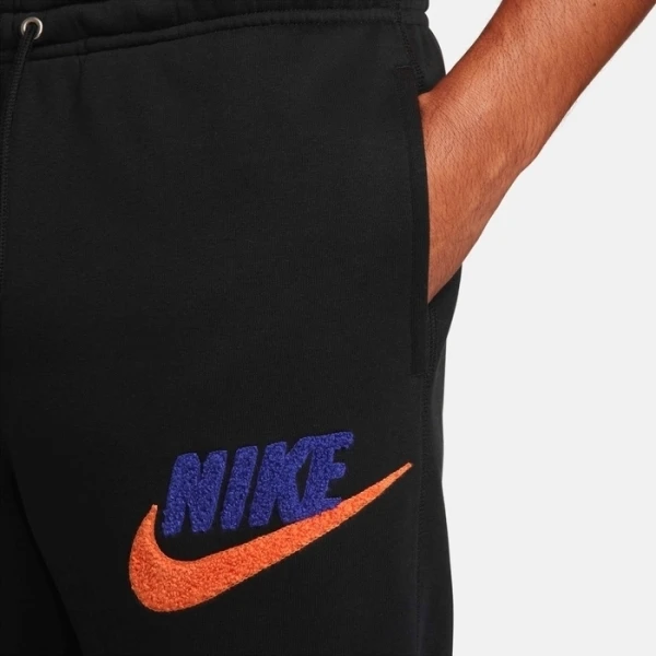 Спортивні штани Nike CLUB BB JOGGER CHNL FUTURA чорні FN3094-010