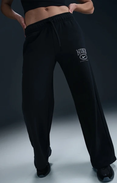 Спортивные штаны женские Nike SPORTSWEAR CLUB FLEECE MID-RISE WIDE-LEG GRAPHIC PANTS черные HJ0869-010