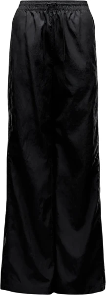 Спортивные штаны женские Nike WINDRUNNER HIGH-WAISTED WOVEN OPEN-HEM PANTS черные FV7655-010