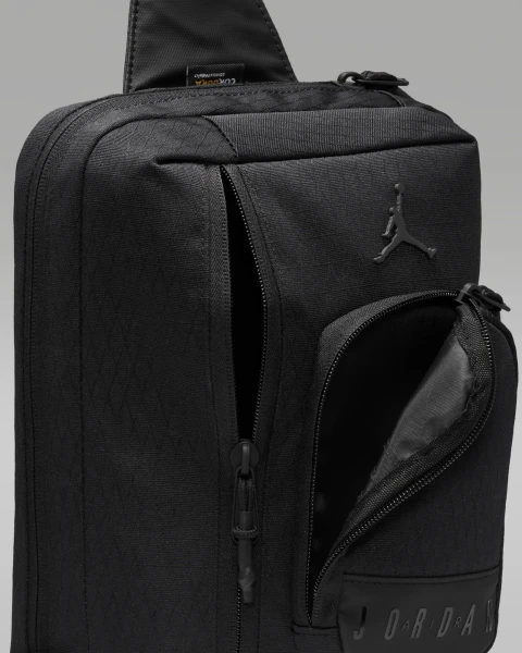 Сумка через плече Nike JORDAN COLLECTORS CROSSBODY BAG чорна MA0957-023