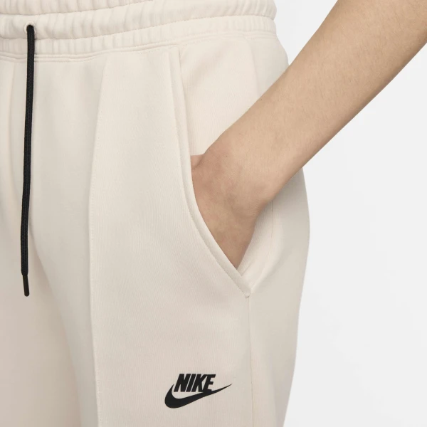 Спортивні штани жіночі Nike SPORTSWEAR TECH FLEECE MID-RISE JOGGERS бежеві HJ5479-104