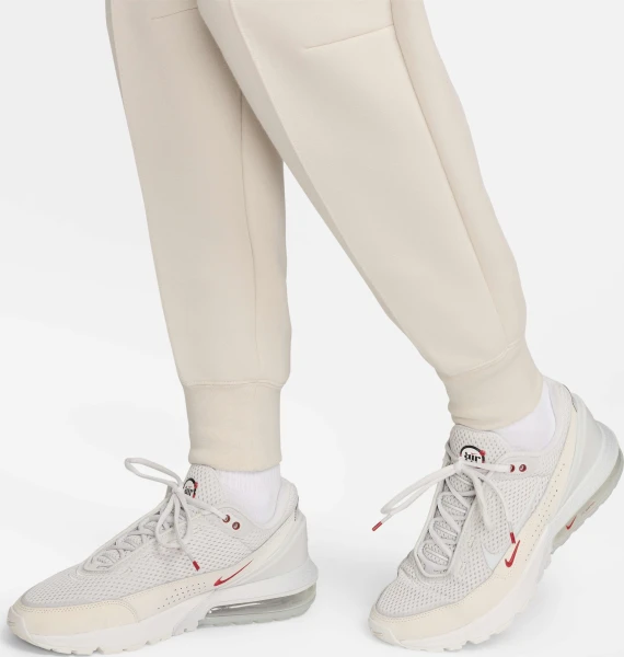 Спортивні штани жіночі Nike SPORTSWEAR TECH FLEECE MID-RISE JOGGERS бежеві HJ5479-104