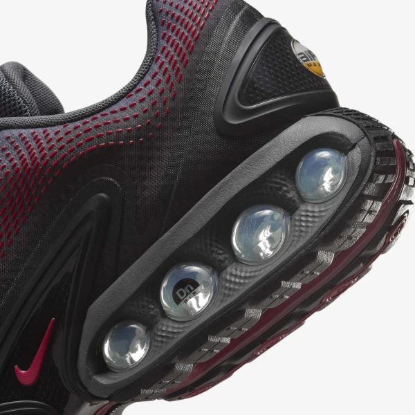 Кросівки Nike AIR MAX DN чорно-сіро-червоні HM0708-002