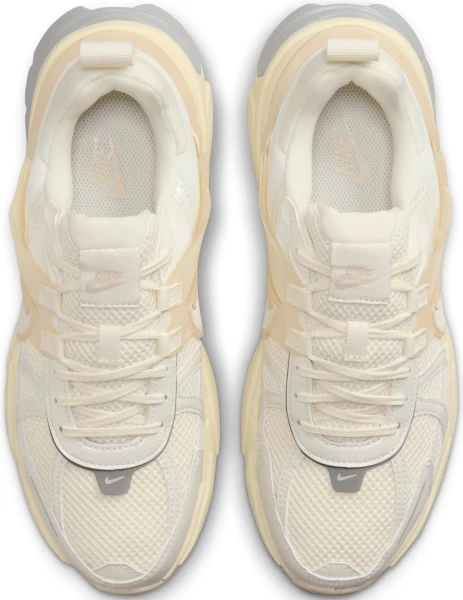 Кросівки Nike V2K RUN бежево-сірі HQ1512-110