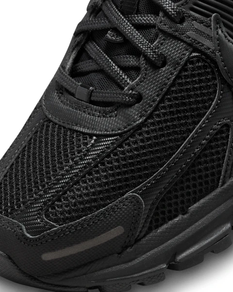 Кросівки Nike ZOOM VOMERO 5 чорні HF1553-001