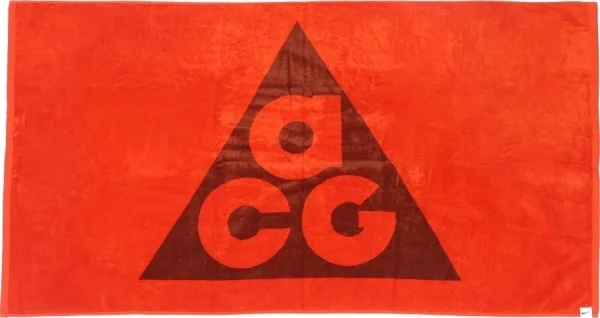 Рушник Nike TOWEL ACG червоно-коричневий N.100.8820.613.OS