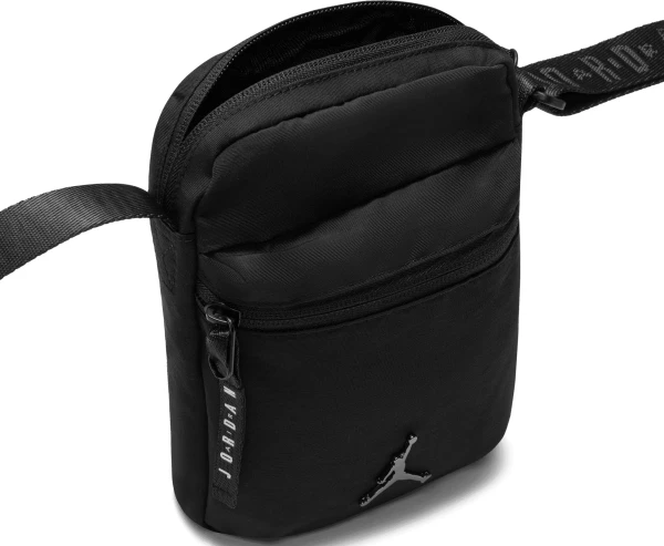 Сумка через плечо Nike AIRBORNE FESTIVAL BAG черная 9A0631-023