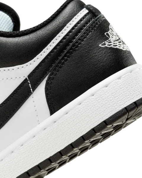 Кроссовки подростковые Nike AIR JORDAN 1 LOW (GS) бело-черные 553560-132