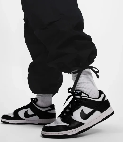 Спортивні штани жіночі Nike MID-RISE OVERSIZED DANCE CARGO чорні FV7520-010