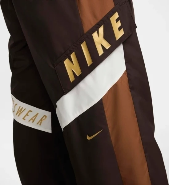 Спортивные штаны женские Nike SPORTSWEAR HIGH-WAISTED коричнево-белые HF5957-220