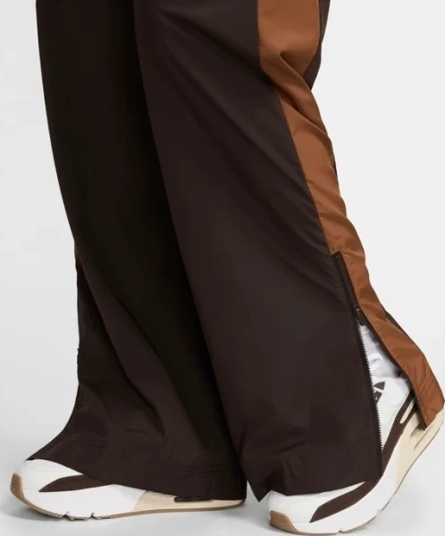 Спортивные штаны женские Nike SPORTSWEAR HIGH-WAISTED коричнево-белые HF5957-220