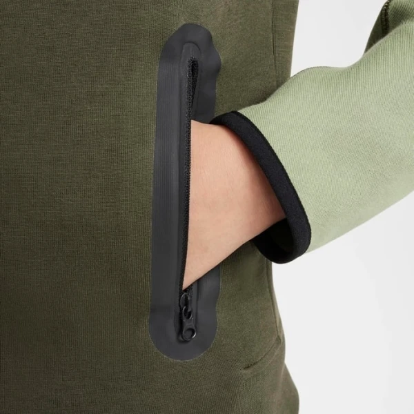 Толстовка подростковая Nike TECH FLEECE оливково-светло-зеленая FD3285-326