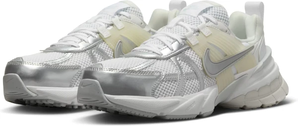 Кросівки жіночі Nike V2K RUN біло-срібні FD0736-104