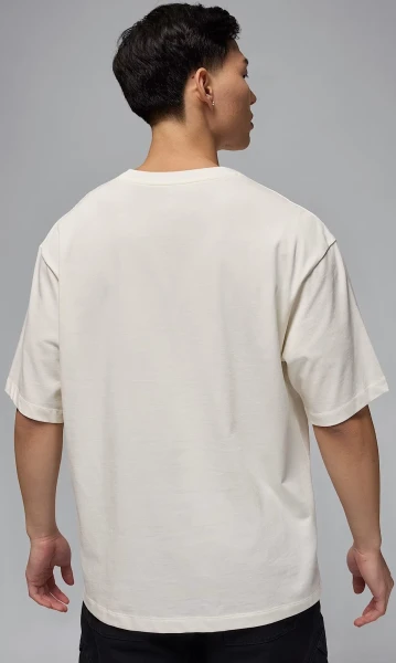 Футболка Nike JORDAN FLIGHT ESSENTIALS OVERSIZED молочная IB7345-133