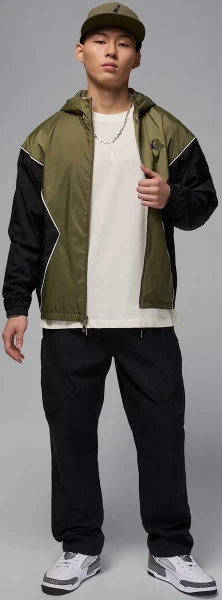 Футболка Nike JORDAN FLIGHT ESSENTIALS OVERSIZED молочная IB7345-133