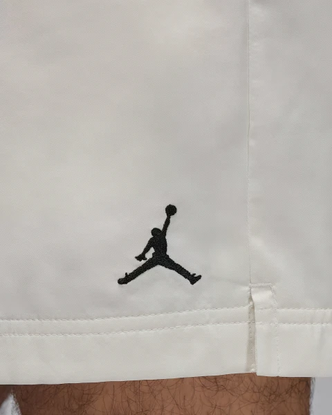 Шорты Nike JORDAN POOLSIDE 5" молочные HF9371-133