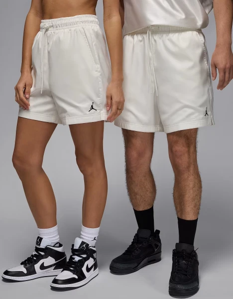 Шорты Nike JORDAN POOLSIDE 5" молочные HF9371-133