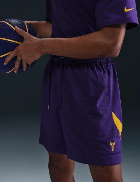 Шорти баскетбольні Nike KOBE DRI-FIT 6IN BASKETBALL SHORTS фіолетові HJ8103-547