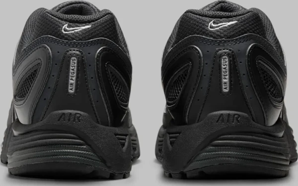 Кросівки Nike AIR PEGASUS 2005 чорні HV1792-001