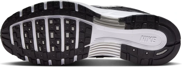 Кроссовки Nike P-6000 черно-серебряные CD6404-026