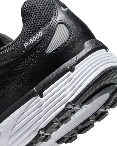Кроссовки Nike P-6000 черно-серебряные CD6404-026