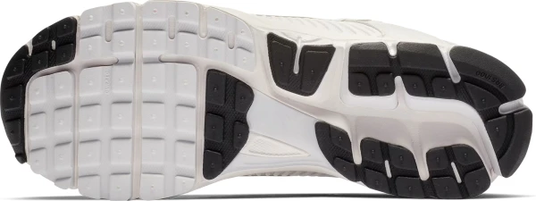 Кроссовки Nike ZOOM VOMERO 5 белые BV1358-001