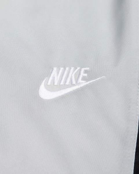 Спортивный костюм Nike CLUB WOVEN TRACKSUIT черно-серый HJ1985-010