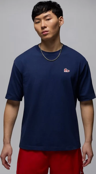 Футболка Nike AJ1 BRAND SNEAKER PATCH темно-синя HJ2326-410