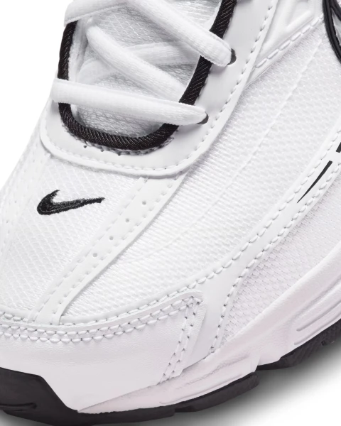 Кроссовки женские Nike INITIATOR бело-черные FQ6873-101