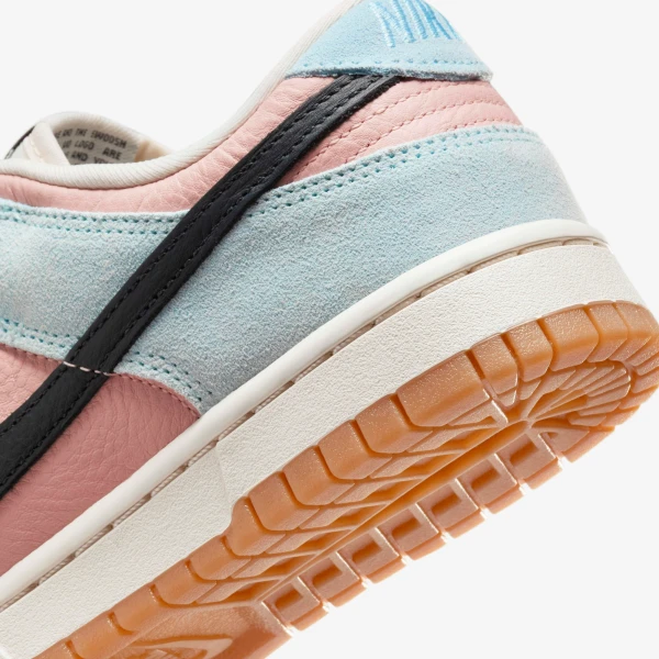 Кроссовки женские Nike DUNK LOW голубо-коралловые HJ7341-474