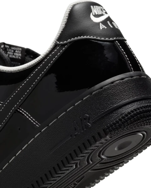 Кросівки Nike AIR FORCE 1 07 чорні HV6226-001