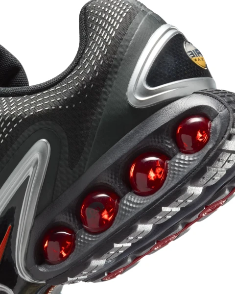 Кросівки Nike AIR MAX DN чорно-срібно-червоні DV3337-016
