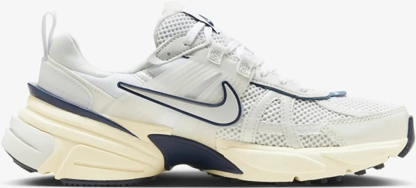 Кроссовки женские Nike V2K RUN бело-темно-синие FD0736-102