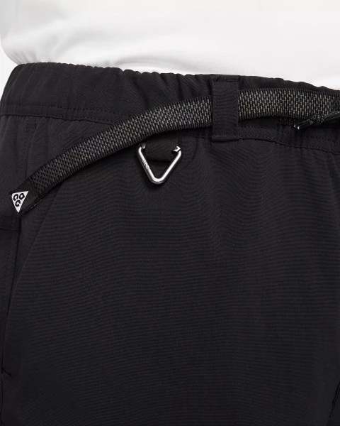 Спортивні штани Nike ACG SMITH SUMMIT CARGO PANTS чорні FN0428-010