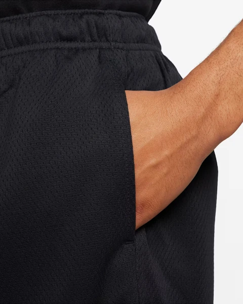 Шорты Nike CLUB MESH FLOW SHORTS черные FN3514-010