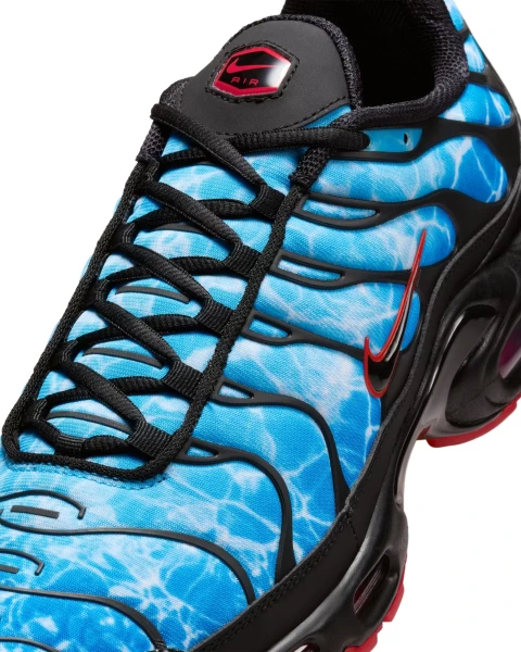 Кроссовки Nike AIR MAX PLUS голубо-черно-красные HQ3824-001