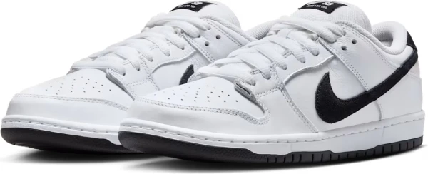 Кроссовки Nike SB DUNK LOW PRO бело-черные HF3704-100