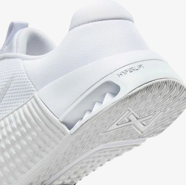 Кроссовки для тренировок Nike METCON 9 белые DZ2617-103