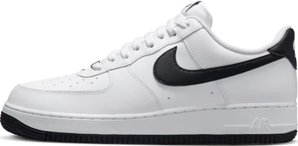 Кросівки Nike AIR FORCE 1 07 біло-чорні FQ4296-101