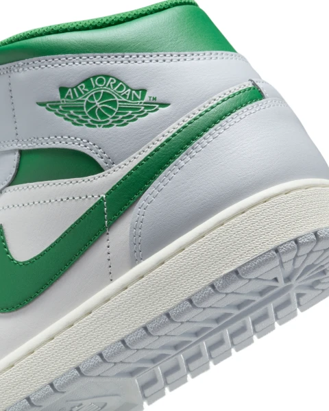 Кроссовки Nike AIR JORDAN 1 MID светло-серо-бело-зеленые DQ8426-142