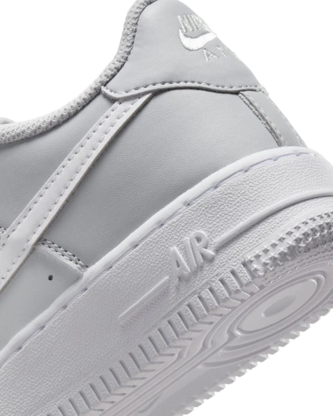 Кроссовки подростковые Nike AIR FORCE 1 (GS) серые FV5948-005