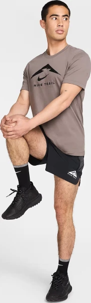 Футболка для бега Nike DRI-FIT TRAIL RUNNING коричневая FQ3914-289