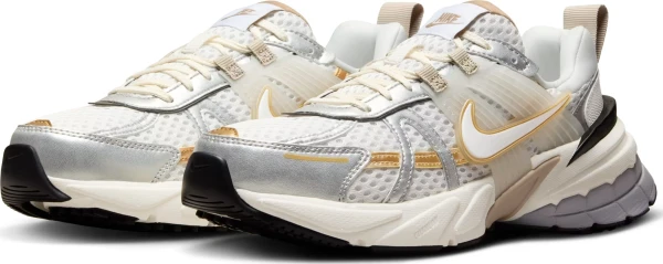 Кросівки жіночі Nike V2K RUN біло-срібно-золоті HJ7245-100