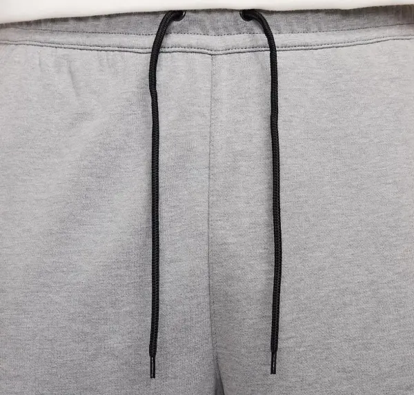 Спортивные штаны Nike SPORTSWEAR TECH ESSENTIALS серые DD5293-002