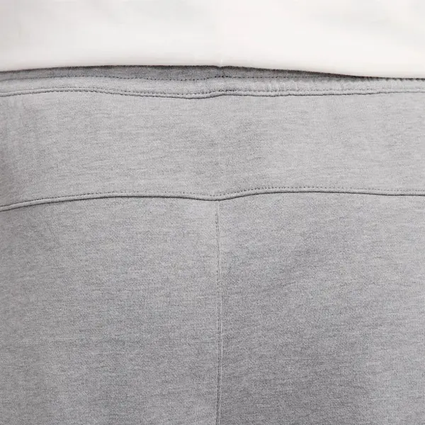 Спортивные штаны Nike SPORTSWEAR TECH ESSENTIALS серые DD5293-002