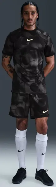 Футболка Nike ACADEMY+ DRI-FIT черно-темно-серая HJ4239-010