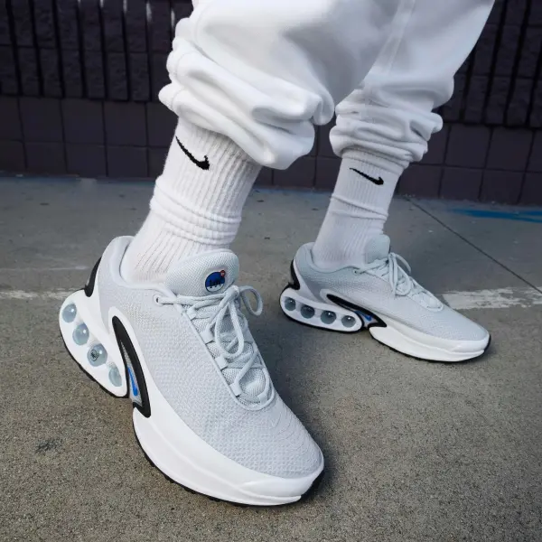 Кросівки Nike AIR MAX DN DN світло-сіро-сині DV3337-005