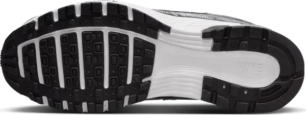 Кроссовки Nike P-6000 серебряно-черные CN0149-001