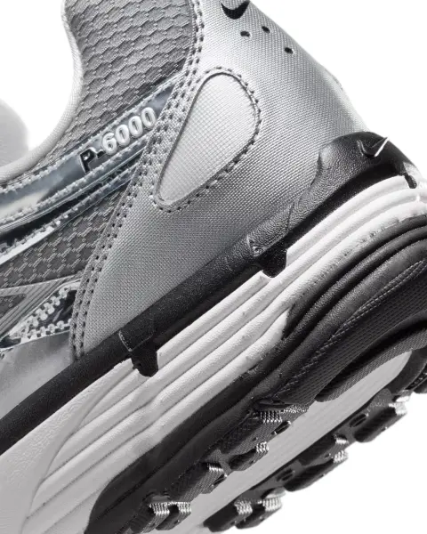 Кроссовки Nike P-6000 серебряно-черные CN0149-001